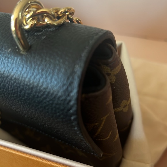 AUTHENTIC LOUIS VITTON. ST. PLACIDE MING NOIR - Picture 4 of 7